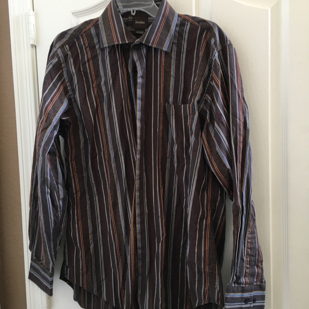 FINAL MARKDOWN Men’s Neiman Marcus LS Shirt (L)